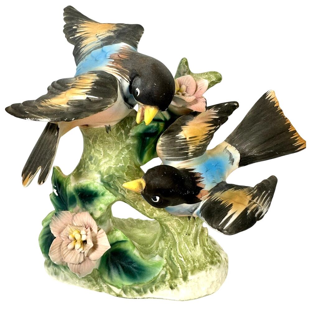 Lipper and Mann Creations Bisque “Red Robin” Figurine Birds & Delicate Flowers!